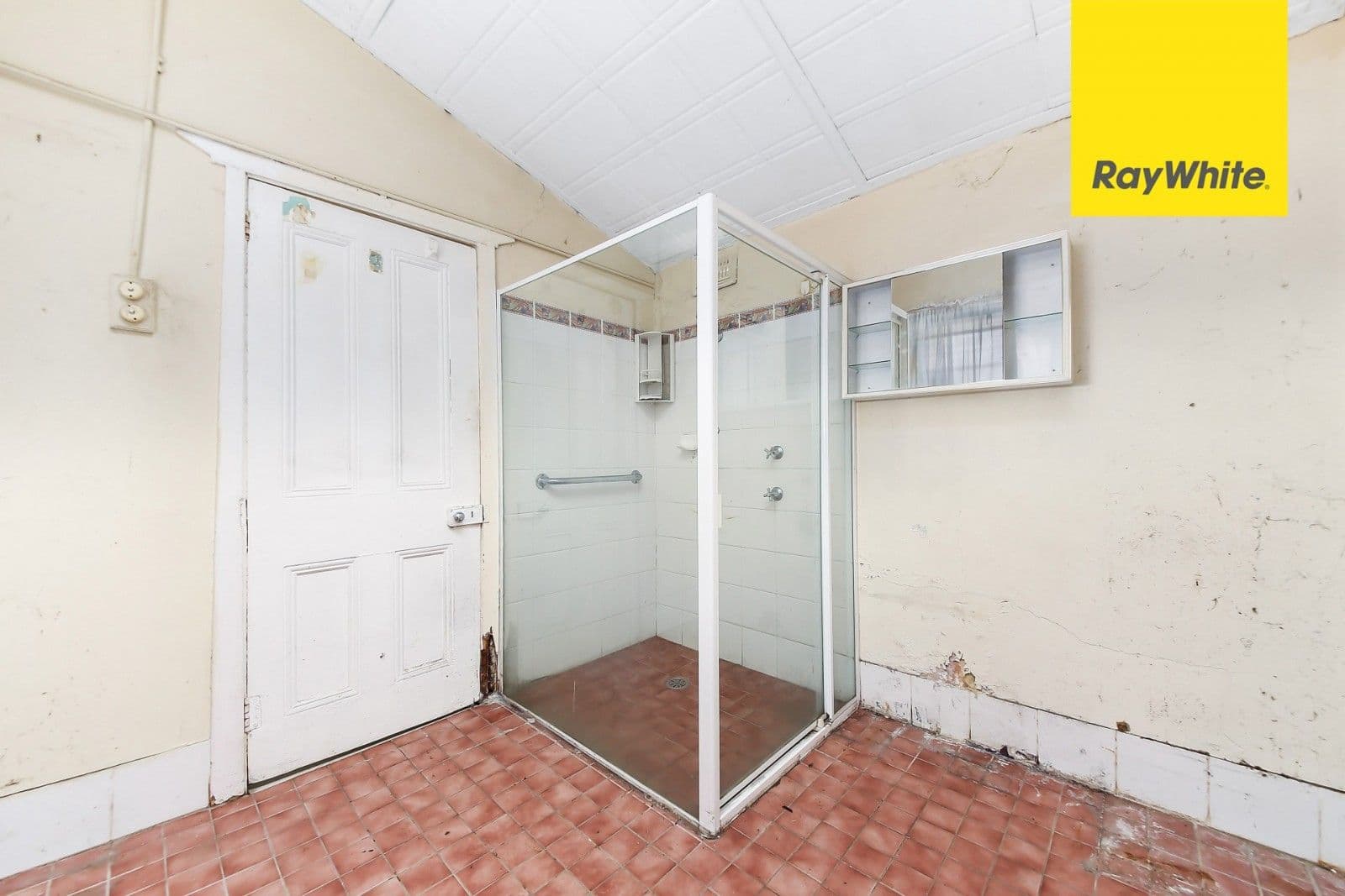 3 Tawarri Crescent, Burleigh Heads QLD 4220, Burleigh Heads Property Image - Thumbnail 8