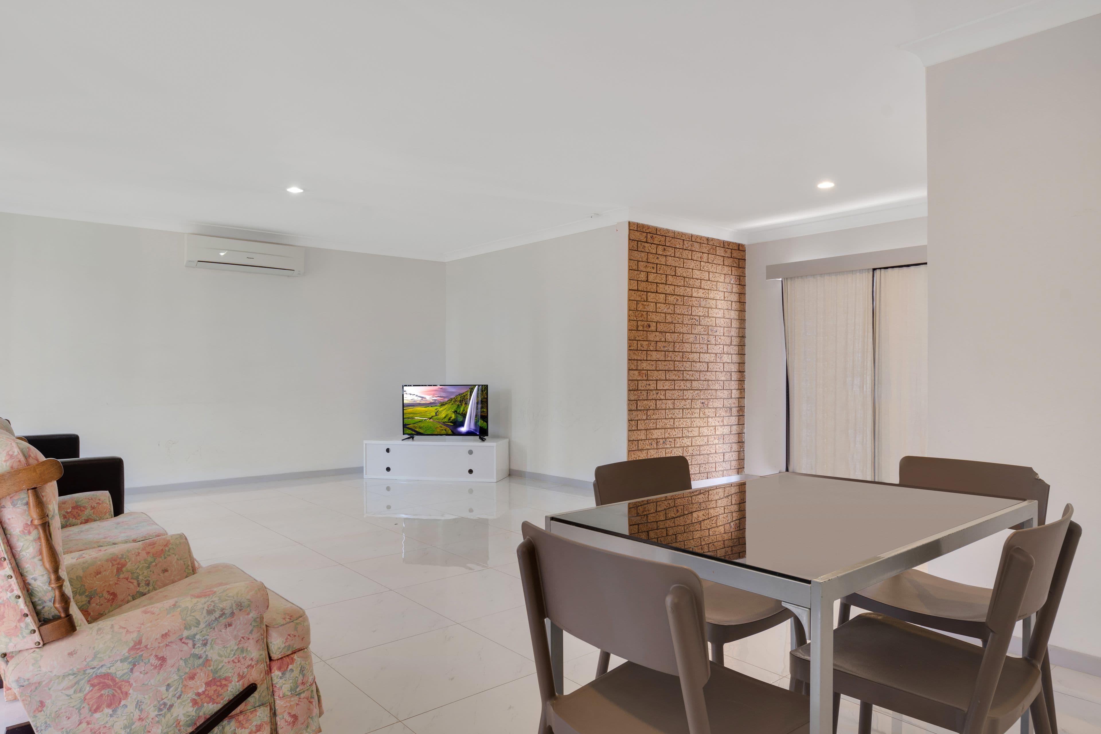 51 and 51a Adrian Street, Macquarie Fields NSW 2564, Macquarie Fields - Thumbnail 5