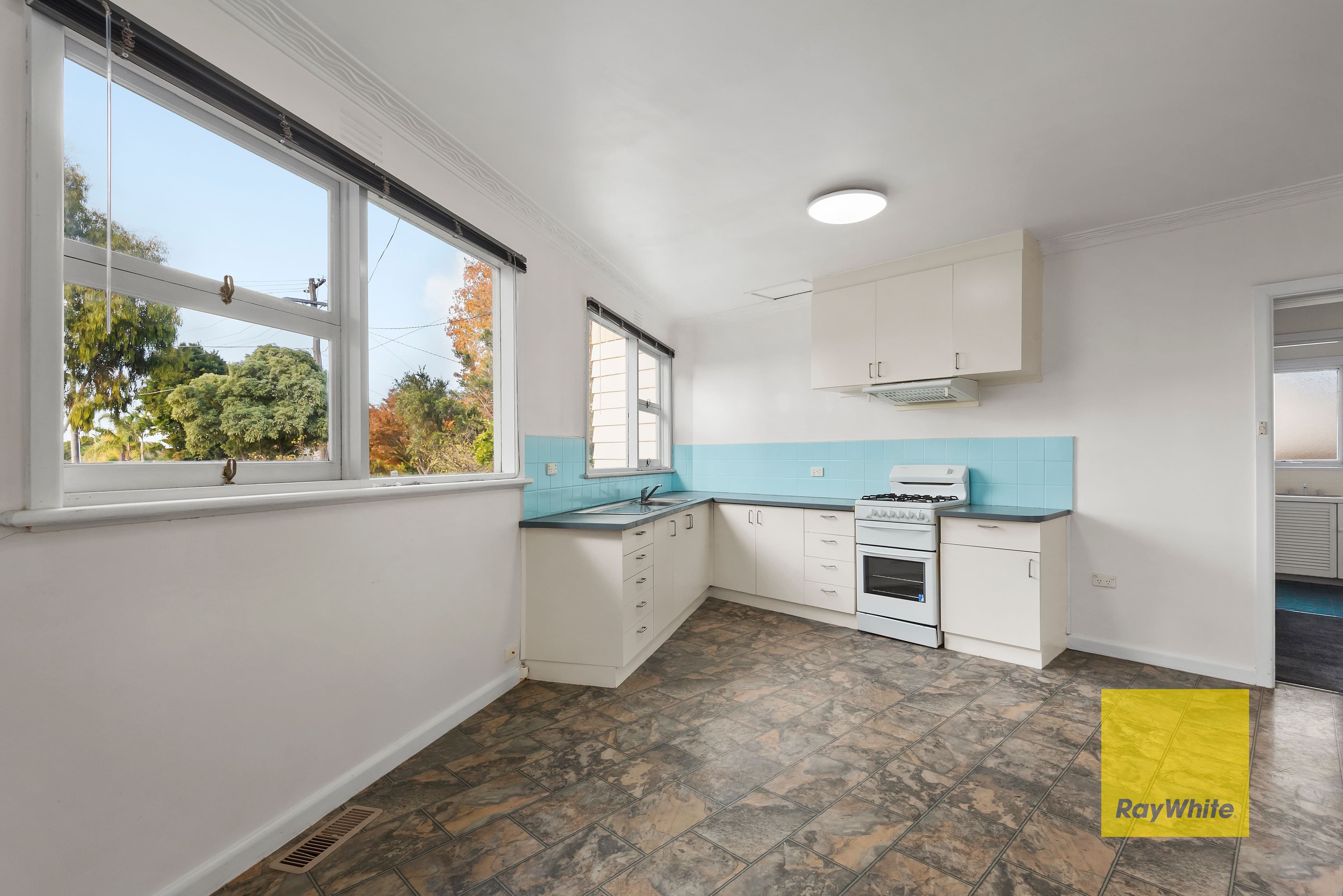 10 Highview Parade, Hamlyn Heights VIC 3215, Hamlyn Heights - Thumbnail 7