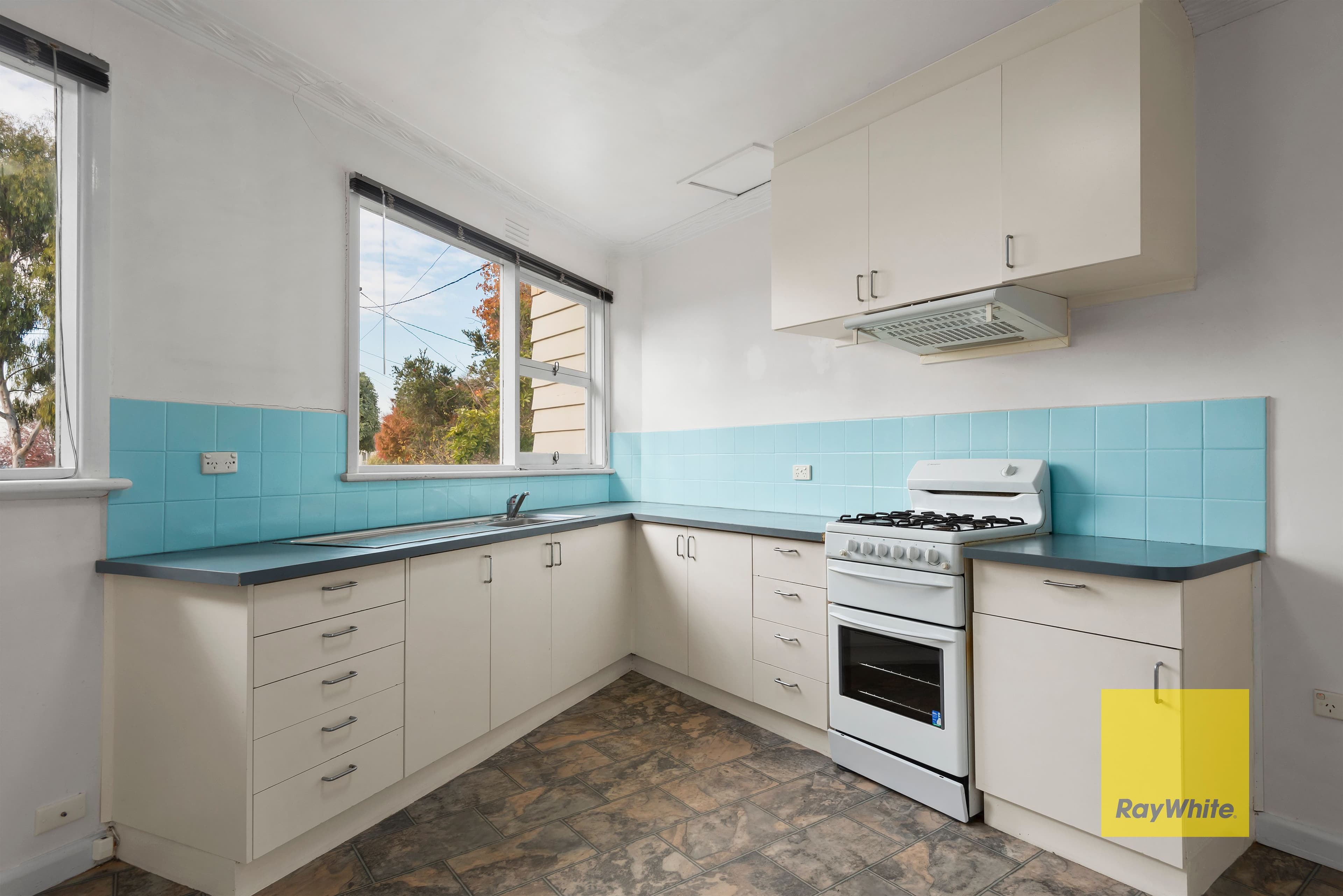 10 Highview Parade, Hamlyn Heights VIC 3215, Hamlyn Heights - Thumbnail 8