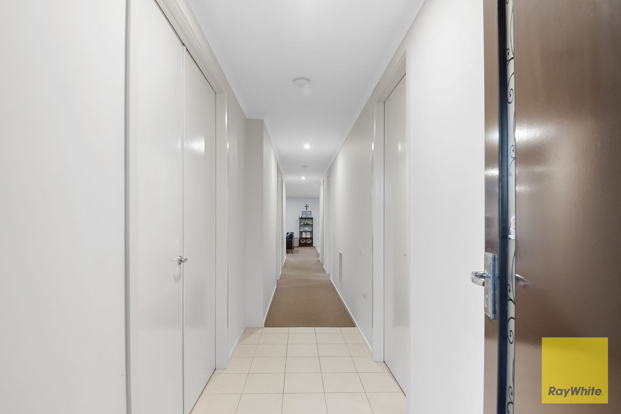 1 Prichard Walk, Point Cook VIC 3030, Point Cook - Thumbnail 3