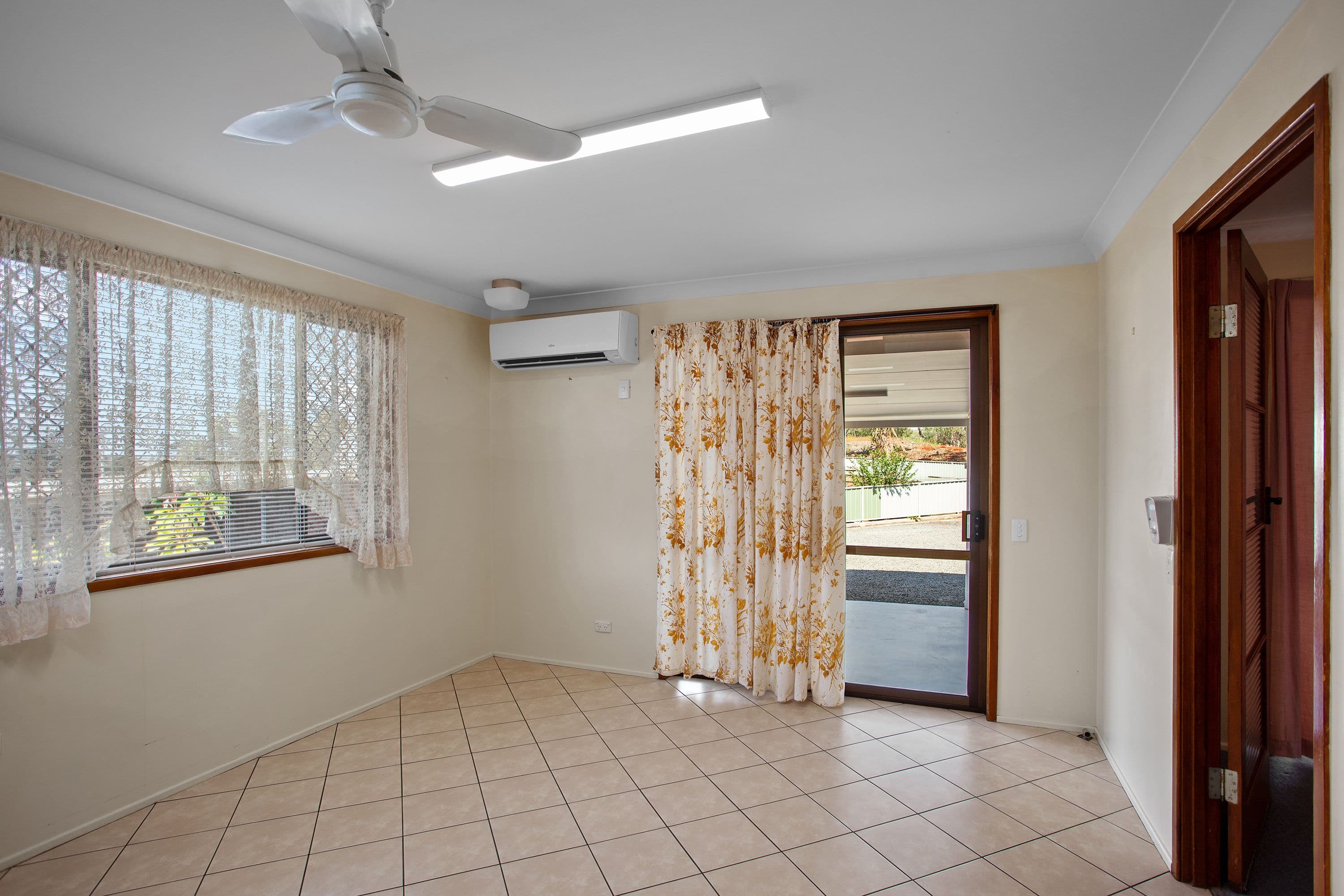 91 Toowoomba Road, Oakey QLD 4401, Oakey - Thumbnail 6