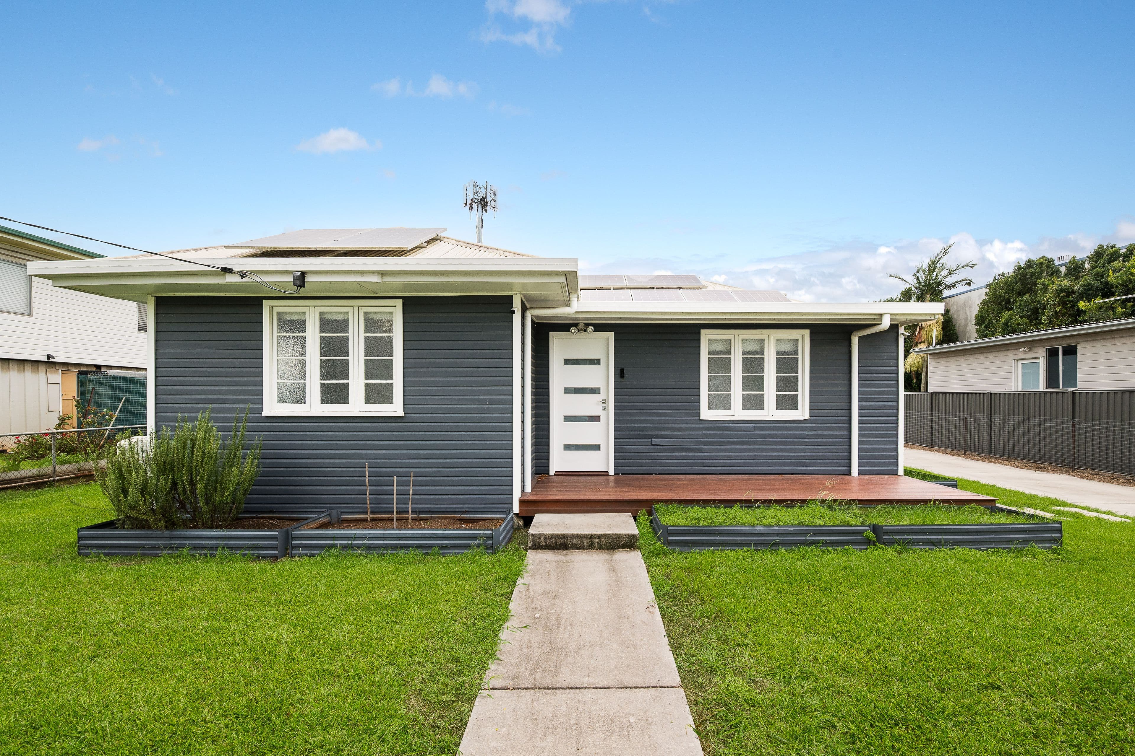 11 Field Avenue, Hemmant QLD 4174, Hemmant - Thumbnail 2