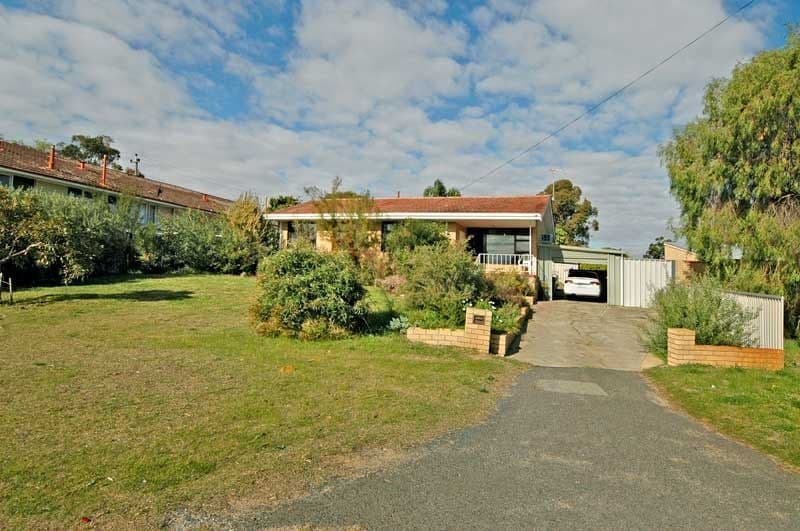 37 Roxwell Way, GIRRAWHEEN WA 6064, Girrawheen - Thumbnail 2