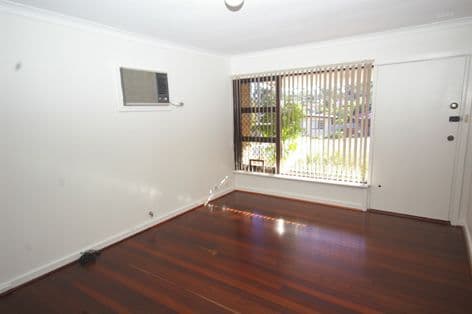 37 Roxwell Way, GIRRAWHEEN WA 6064, Girrawheen - Thumbnail 4