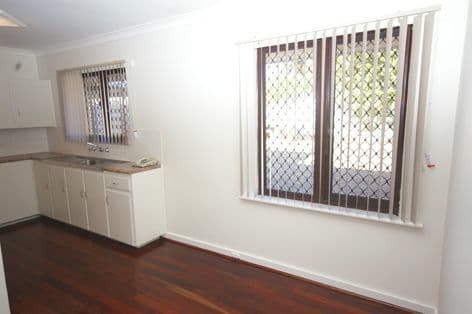 37 Roxwell Way, GIRRAWHEEN WA 6064, Girrawheen - Thumbnail 6