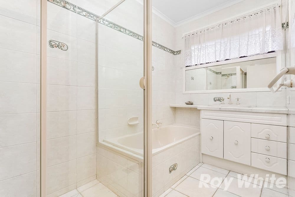 17 Harris Crescent, Glen Waverley VIC 3150, Glen Waverley - Thumbnail 5