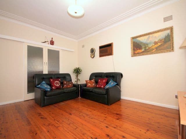 5 Patience Avenue, YAGOONA NSW 2199, Yagoona - Thumbnail 2