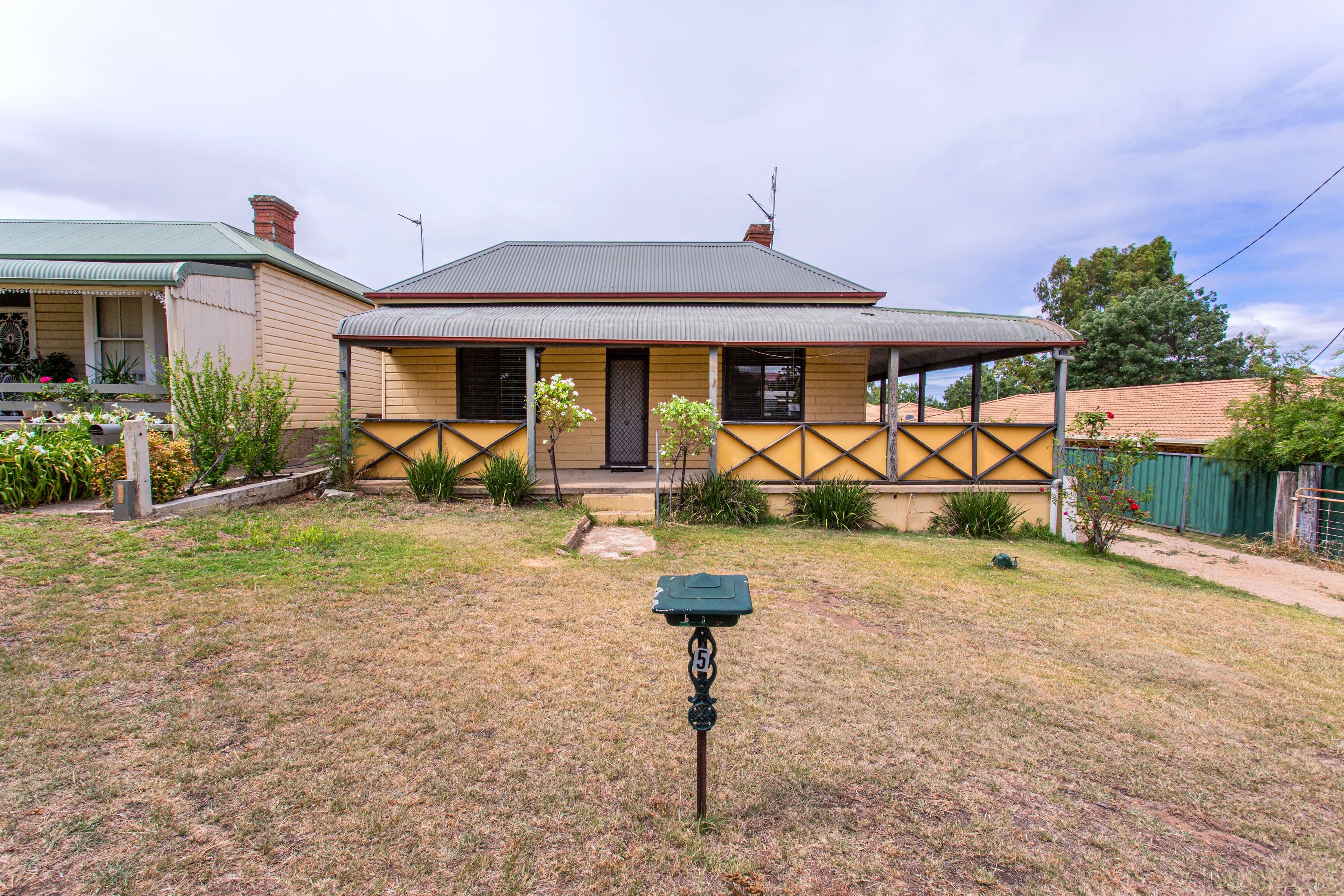 5 Brougham Street, Cowra NSW 2794, Cowra - Image 1