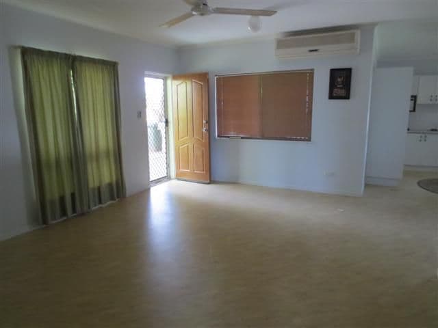 16 Blackbird Street, BENTLEY PARK QLD 4869, Bentley Park - Thumbnail 5