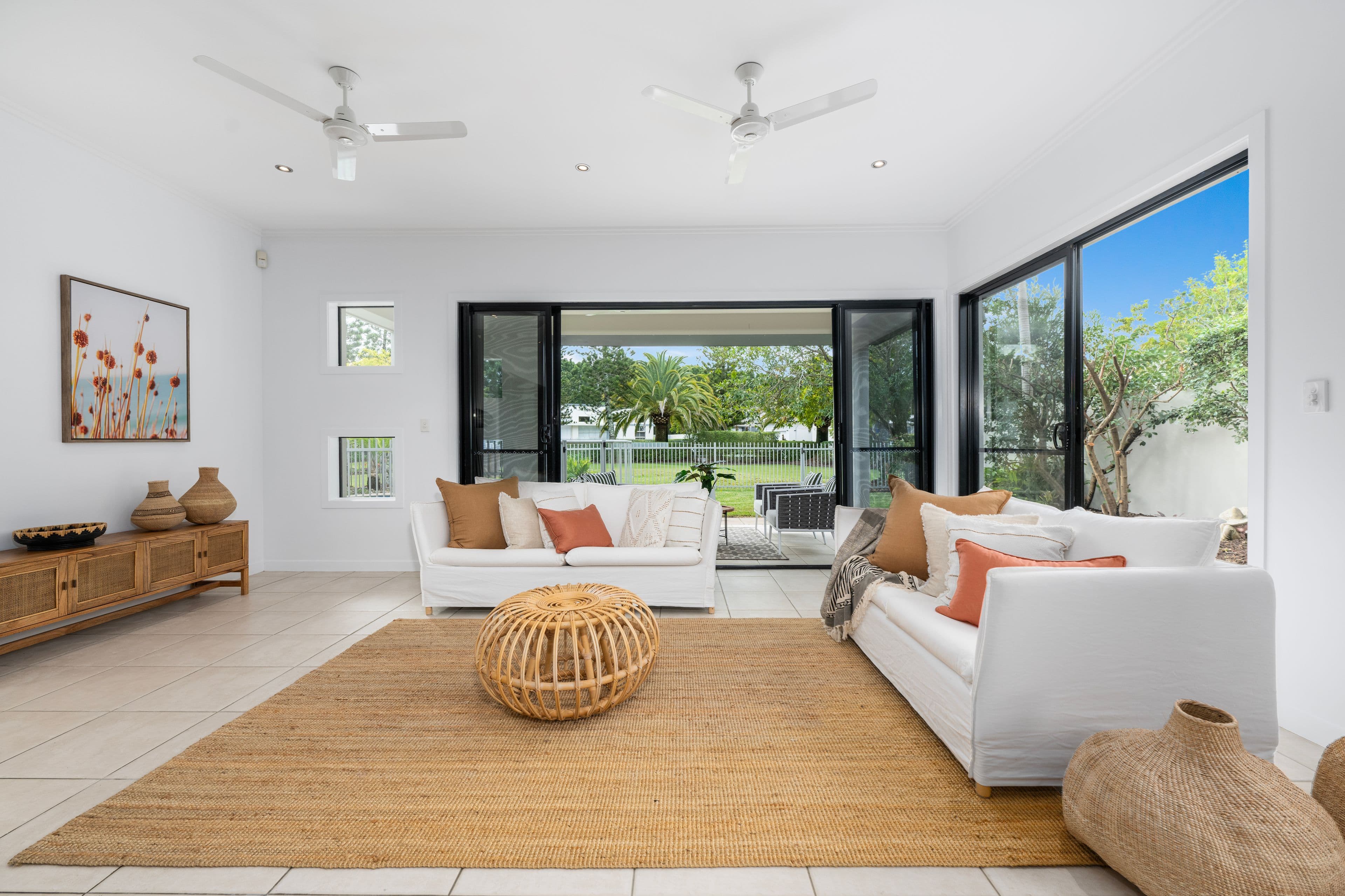 6113 Trasimeno Avenue, Hope Island QLD 4212, Hope Island - Thumbnail 4