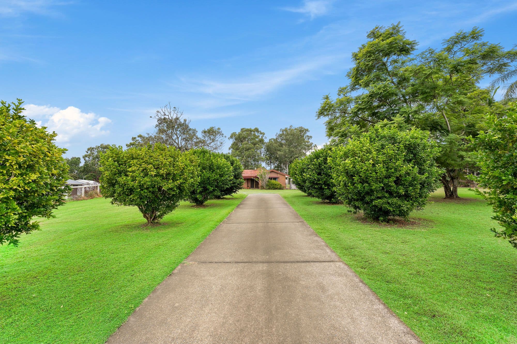14-16 KAMARGA Court, Greenbank QLD 4124, Greenbank - Thumbnail 3