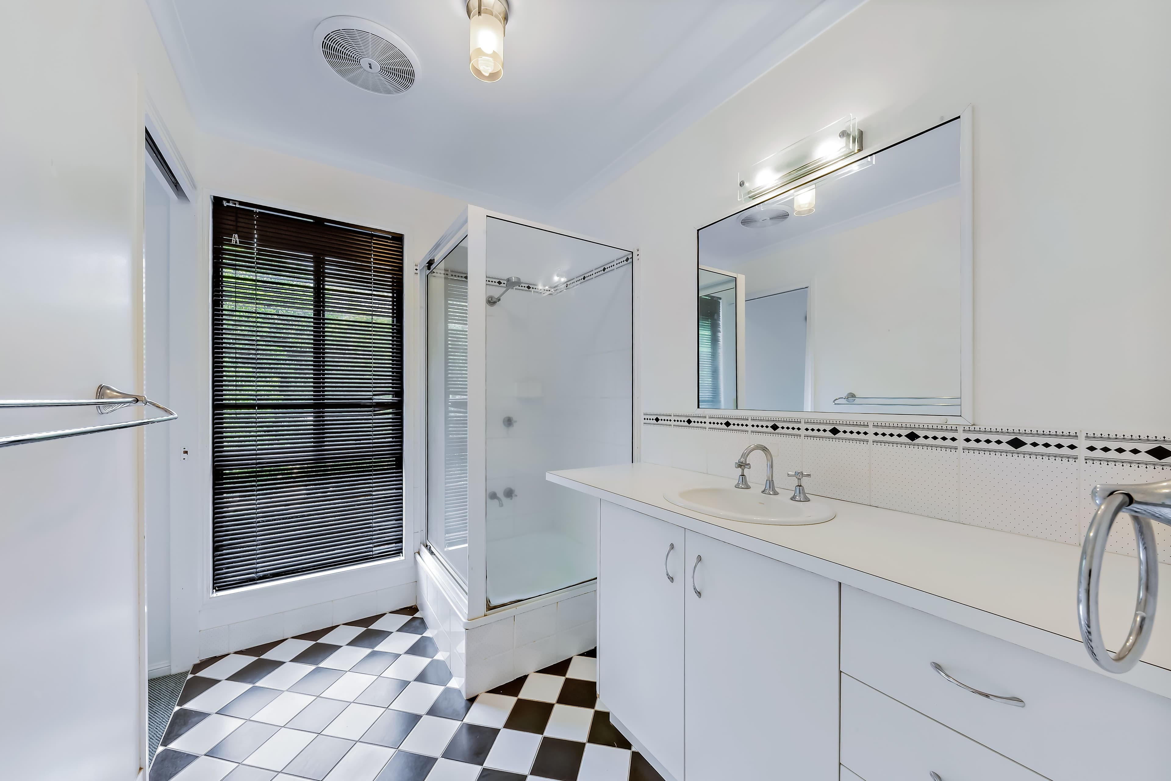 20 Sandpiper Crescent, Jubilee Pocket QLD 4802, Jubilee Pocket - Thumbnail 8