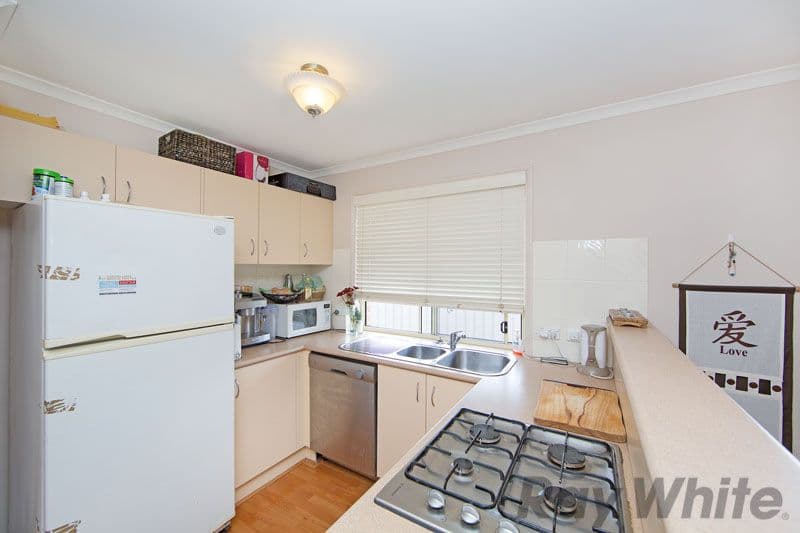 13 Periwinkle Lane, Springfield Lakes, QLD, 4300, Springfield Lakes - Thumbnail 7
