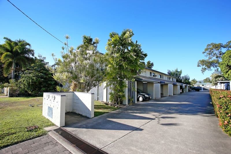 30 Princes Road, Hyde Park QLD 4812, Hyde Park - Thumbnail 2