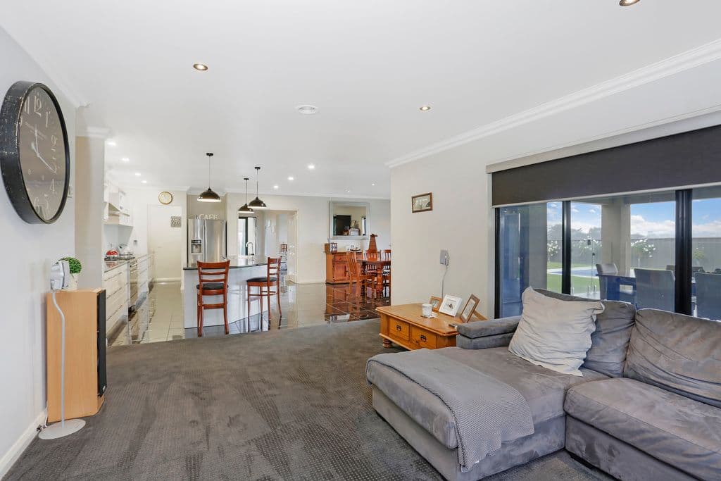 17 Kenny Street, Hamilton VIC 3300, Hamilton - Thumbnail 6