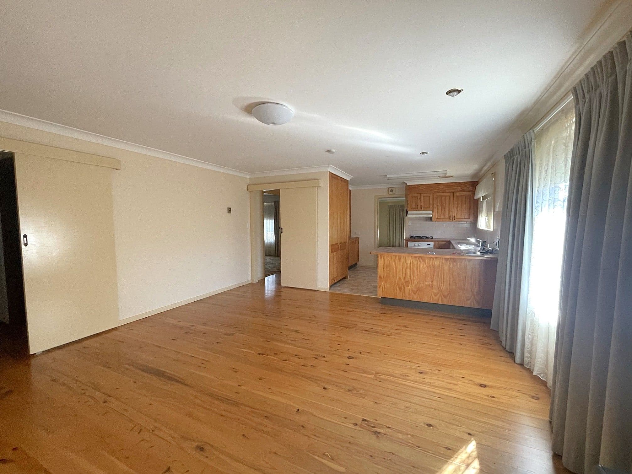 9 Lindsay Avenue, Glen Innes NSW 2370, Glen Innes - Thumbnail 4