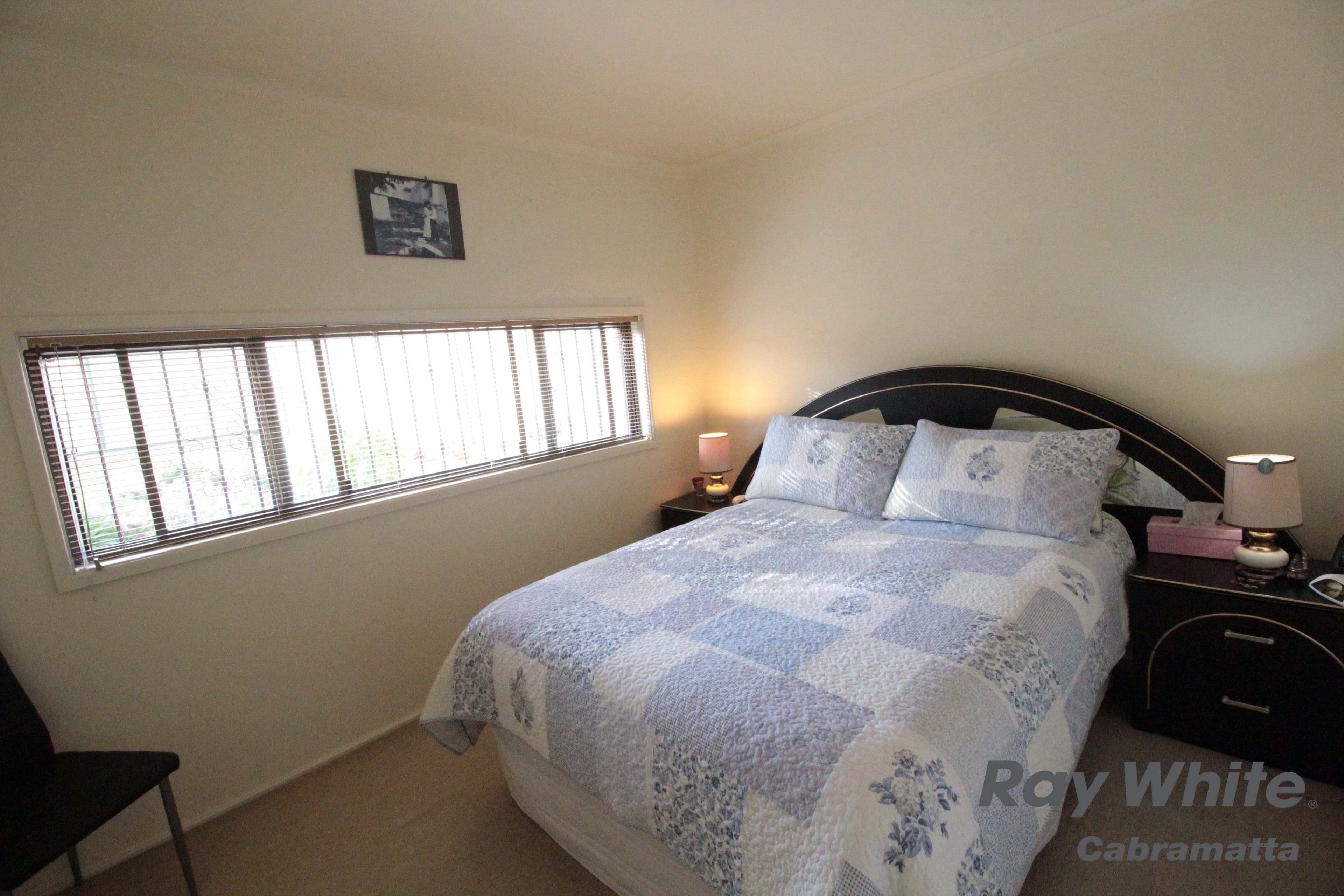 2 Ryde Place, St Johns Park - Thumbnail 5