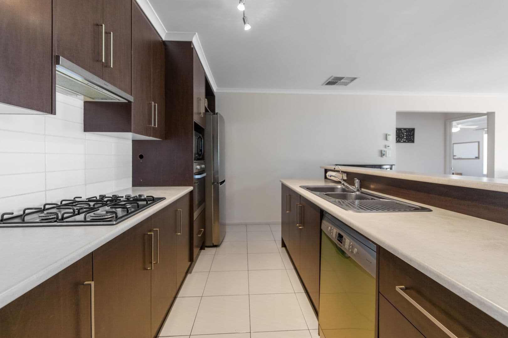 20 Norfolk Street, Craigmore SA 5114, Craigmore - Thumbnail 3