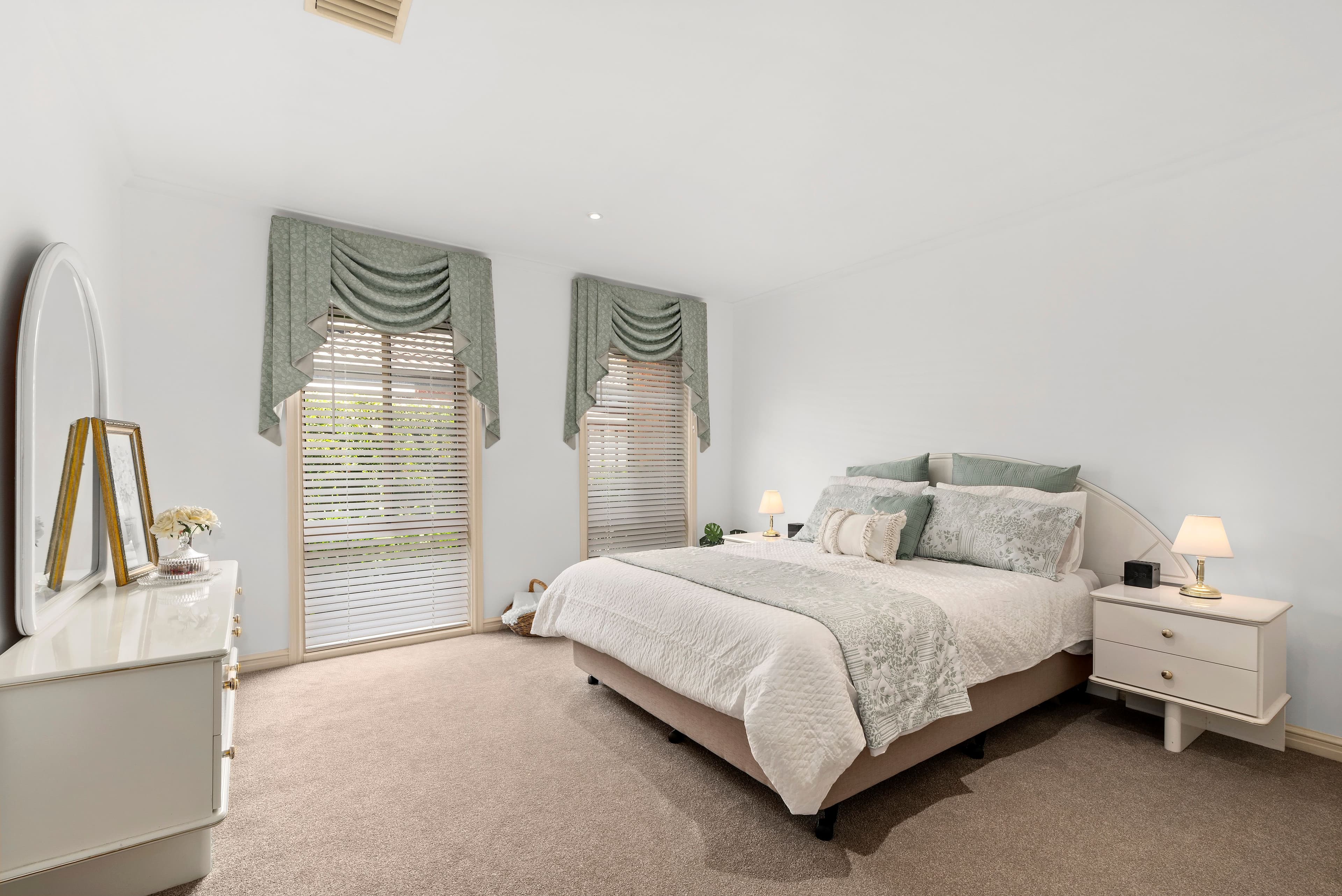12 Fernbrook Rise, Knoxfield VIC 3180, Knoxfield - Thumbnail 6