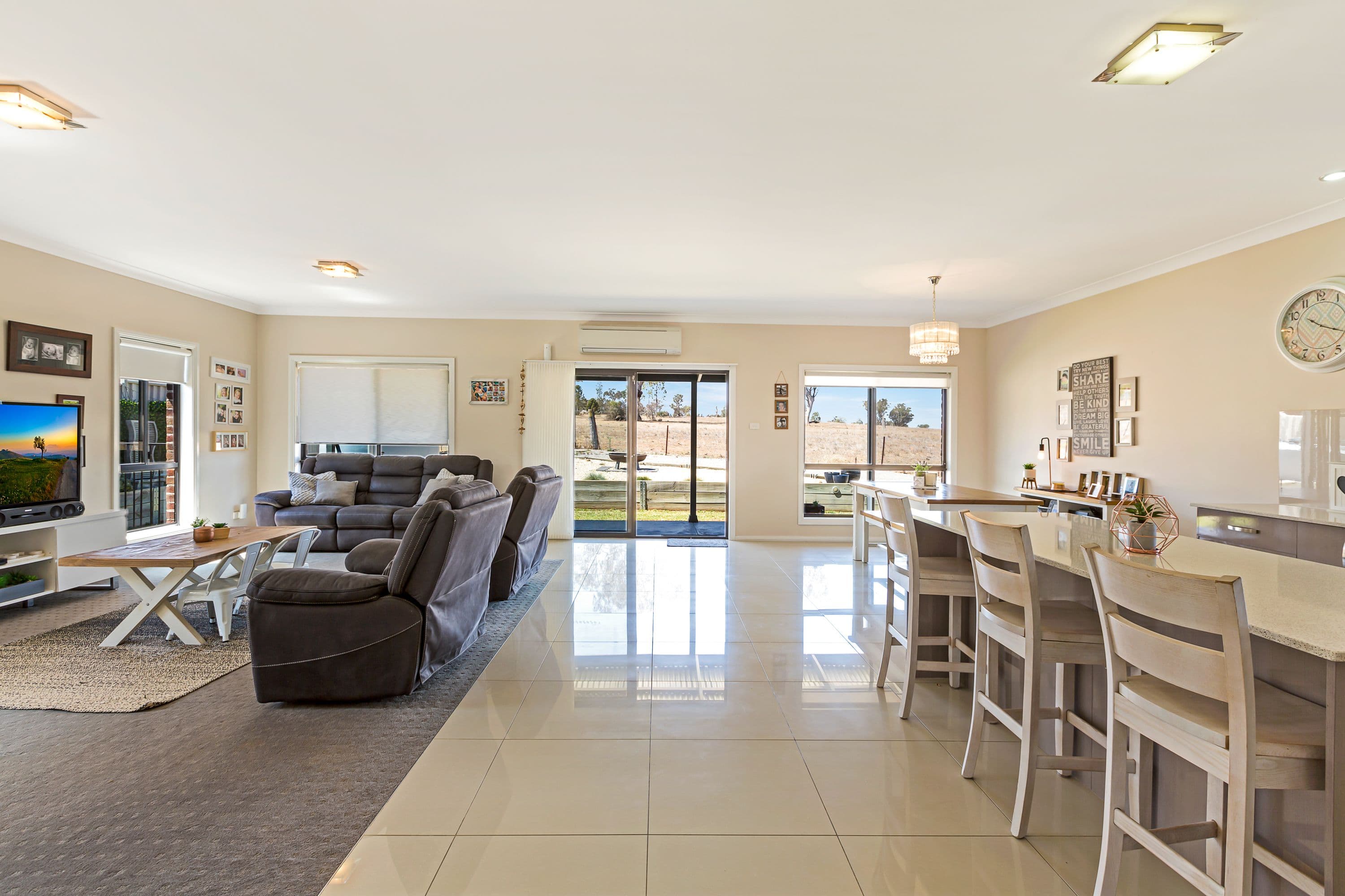 12 Karenvar Avenue, Tamworth NSW 2340, Tamworth - Thumbnail 5