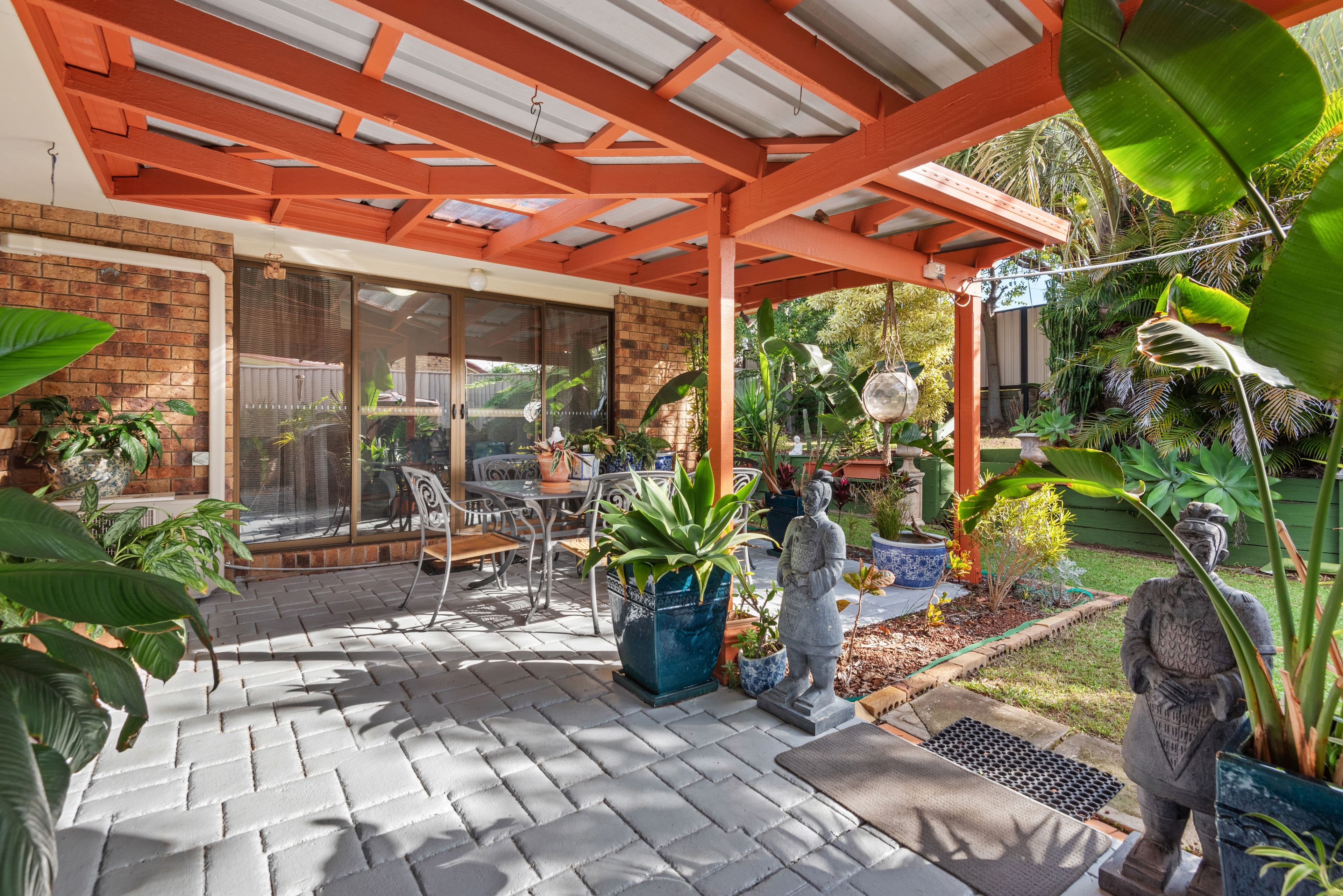 12 Nardie Street, Eight Mile Plains QLD 4113, Eight Mile Plains - Thumbnail 2