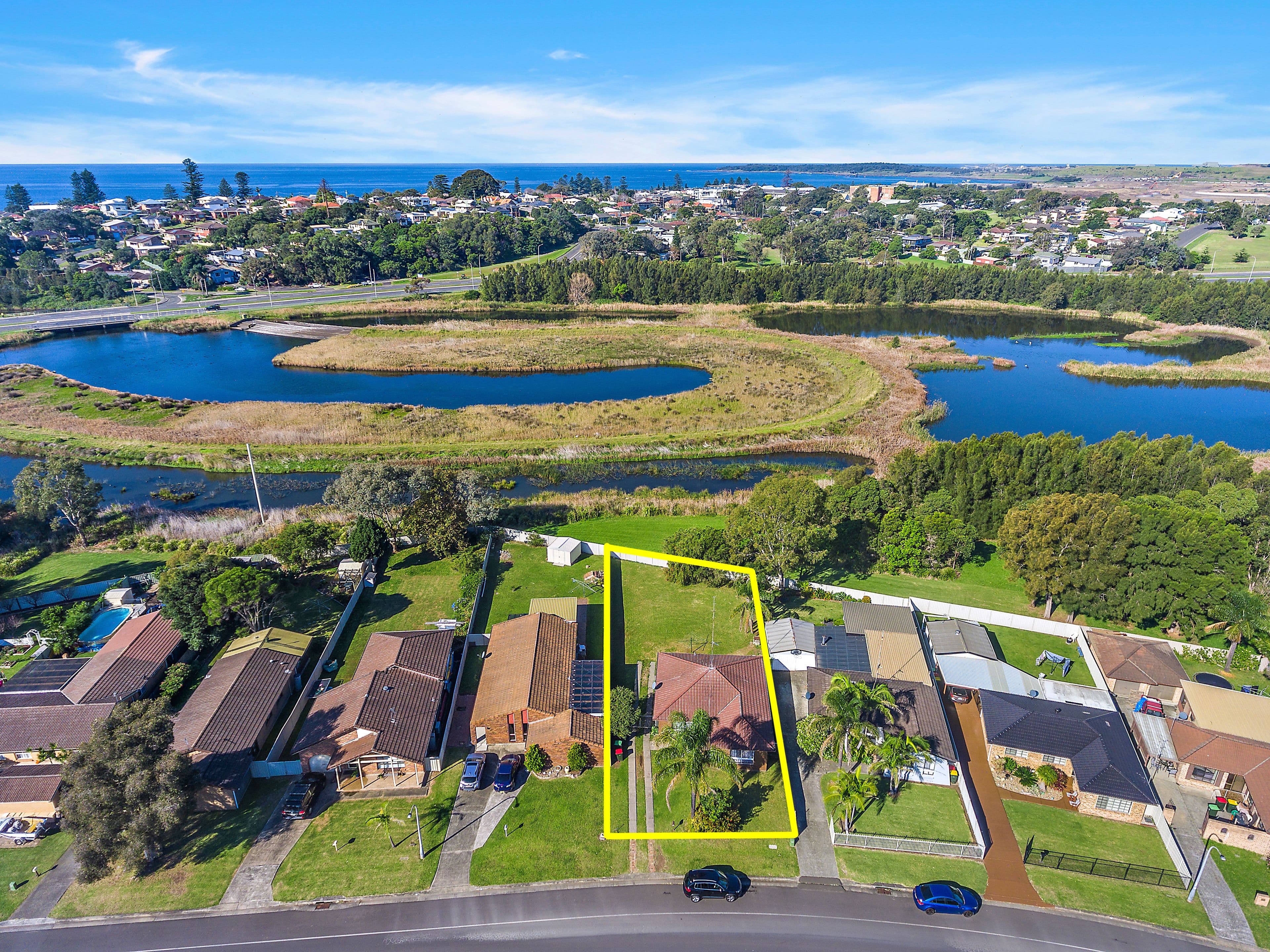 25 Ocean Beach Drive, Shellharbour - Thumbnail 2