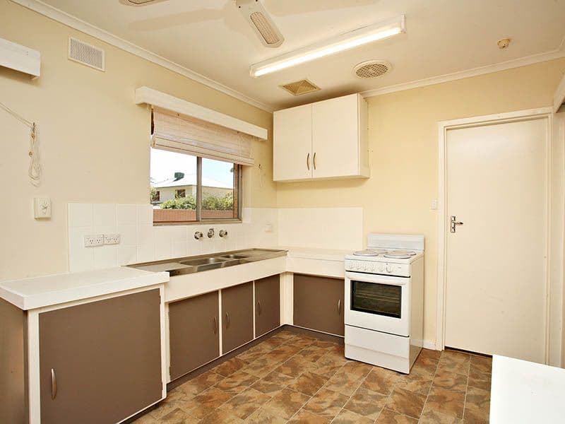 21 Dodd Avenue, PORT NOARLUNGA SA 5167, Port Noarlunga - Thumbnail 2