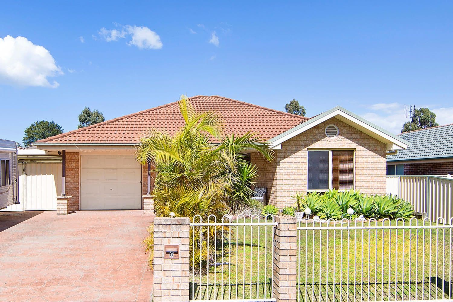 6 Tirriki Close, Buff Point - Image 1