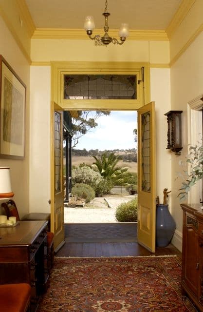 28 Lambourne Avenue, Norman Gardens QLD, Norman Gardens - Thumbnail 2