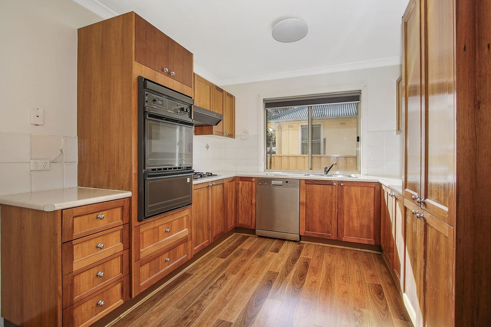 1047 Koonwarra Street, North Albury NSW 2640, North Albury - Thumbnail 2