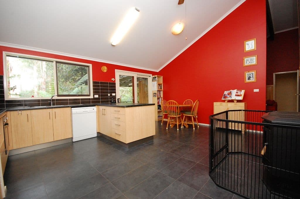 36 Priestley Crescent, MOUNT EVELYN VIC 3796, Mount Evelyn - Thumbnail 5