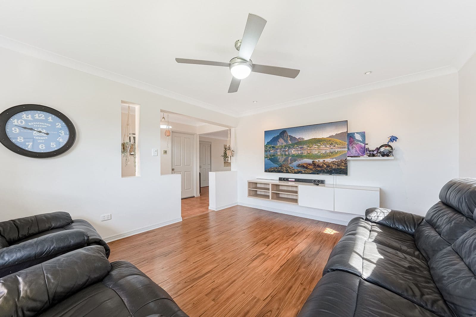 1 Sutherland Crescent, Morayfield QLD 4506, Morayfield - Thumbnail 4