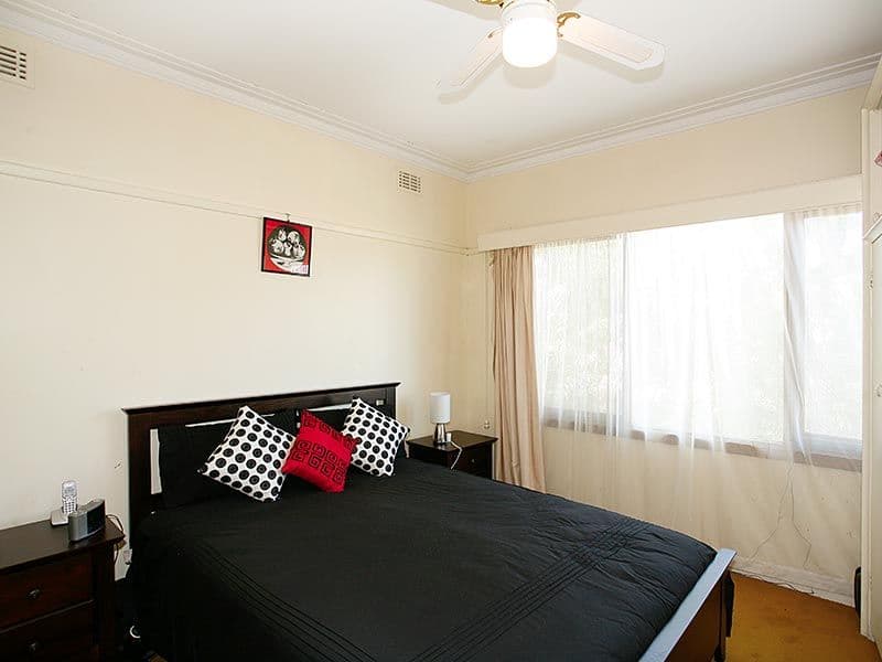 16 Roberts Avenue, BOX HILL SOUTH VIC 3128, Box Hill South - Thumbnail 5