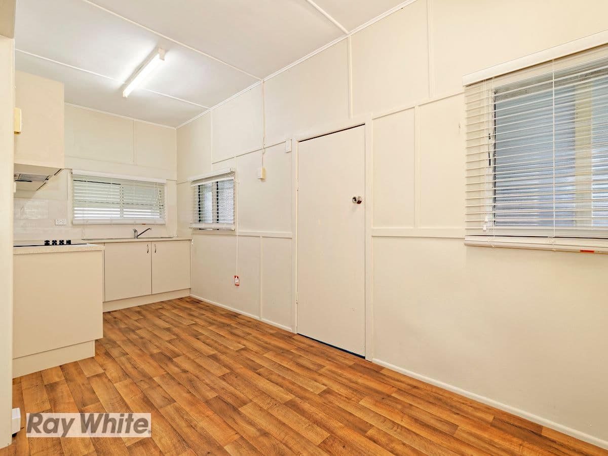 108 Dover Road, Redcliffe QLD 4020, Redcliffe - Thumbnail 3