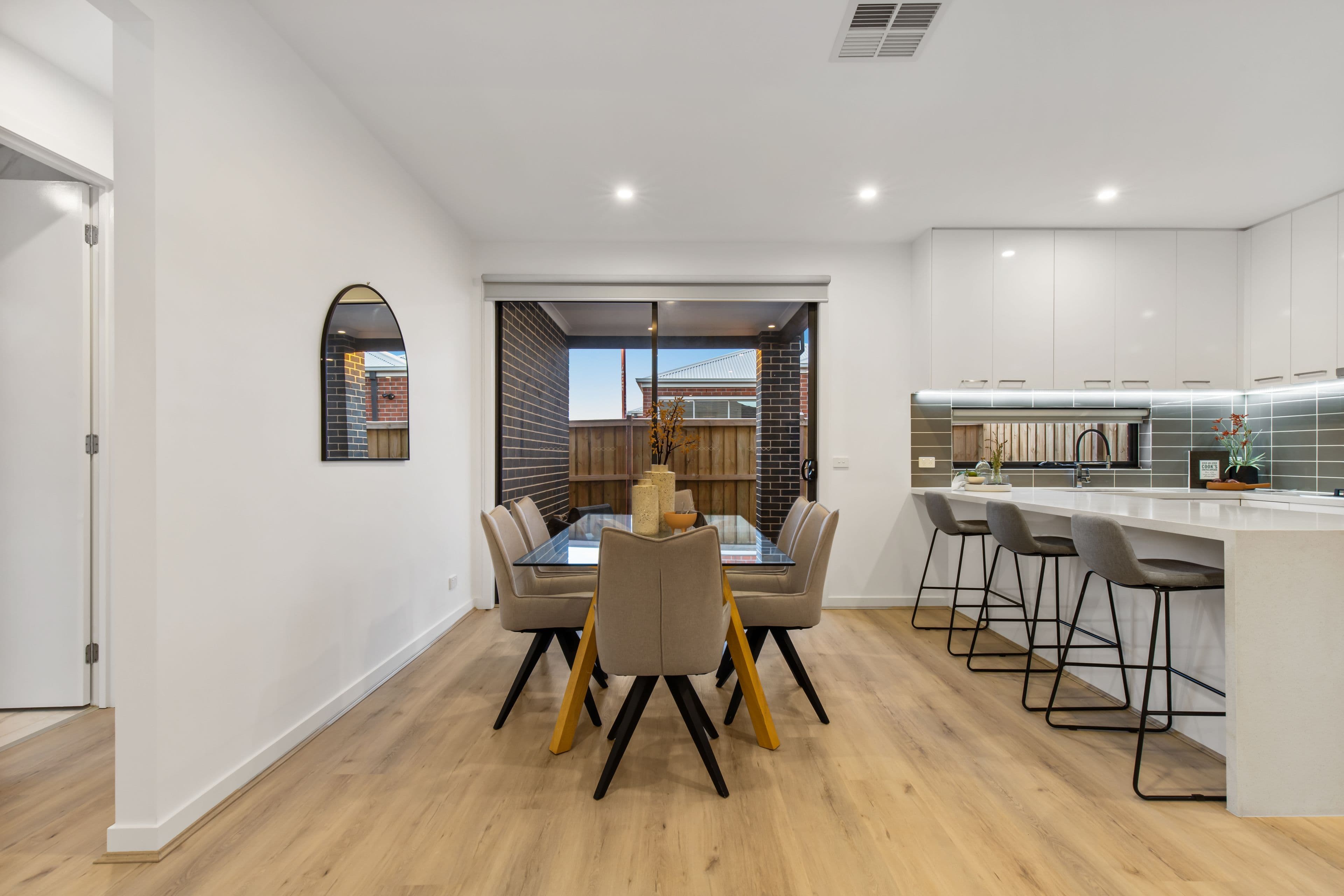 24 Nova Street, WEIR VIEWS VIC 3338, Weir Views - Thumbnail 5