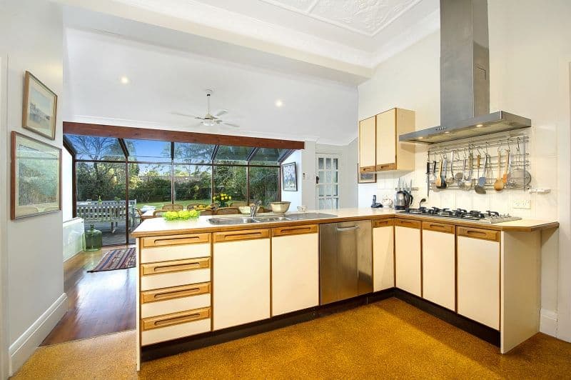 5 Chorley Avenue, CHELTENHAM NSW 2119, Cheltenham - Thumbnail 3