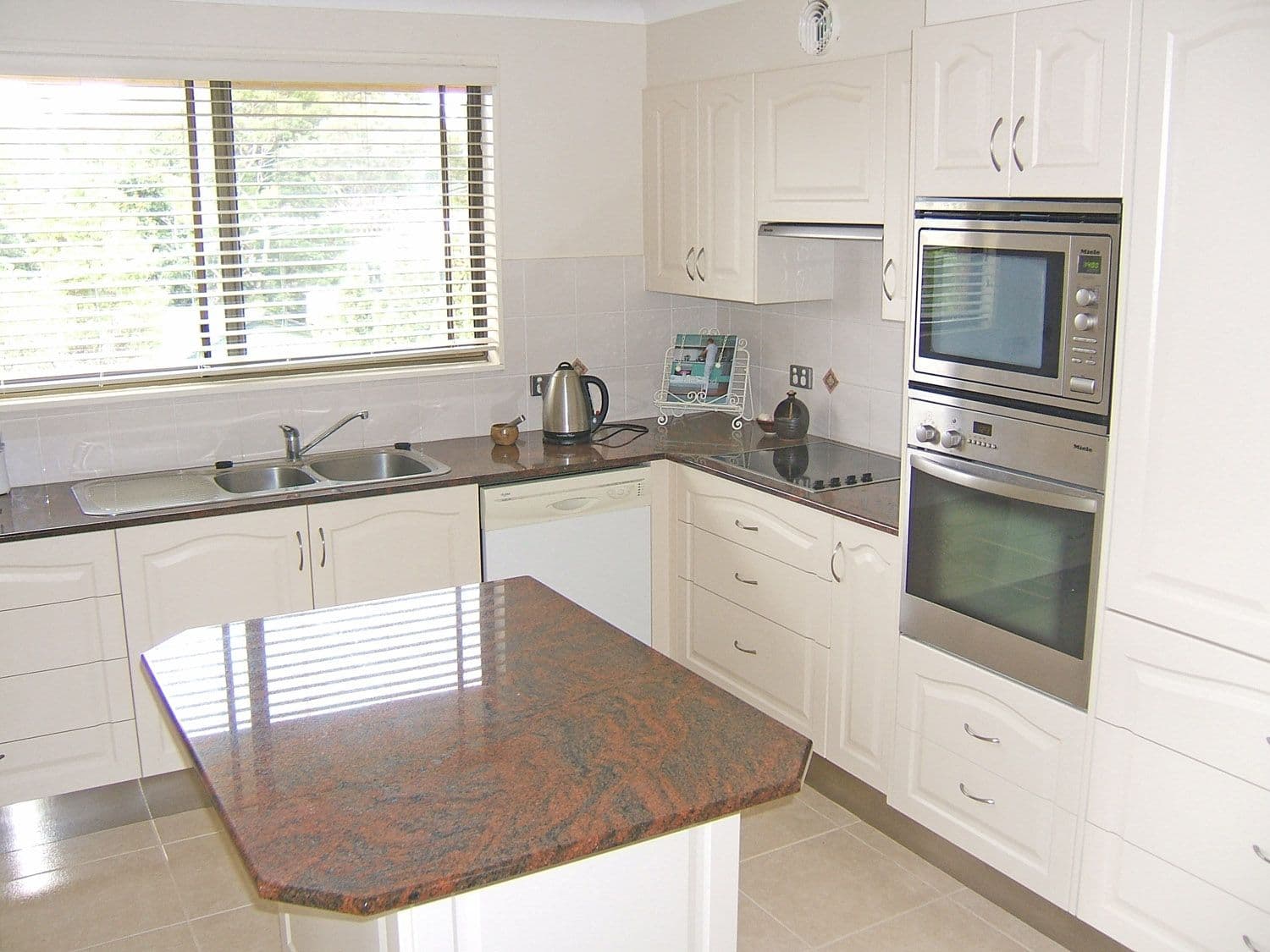 7 Astronomers Terrace, PORT MACQUARIE NSW 2444, Port Macquarie - Thumbnail 3