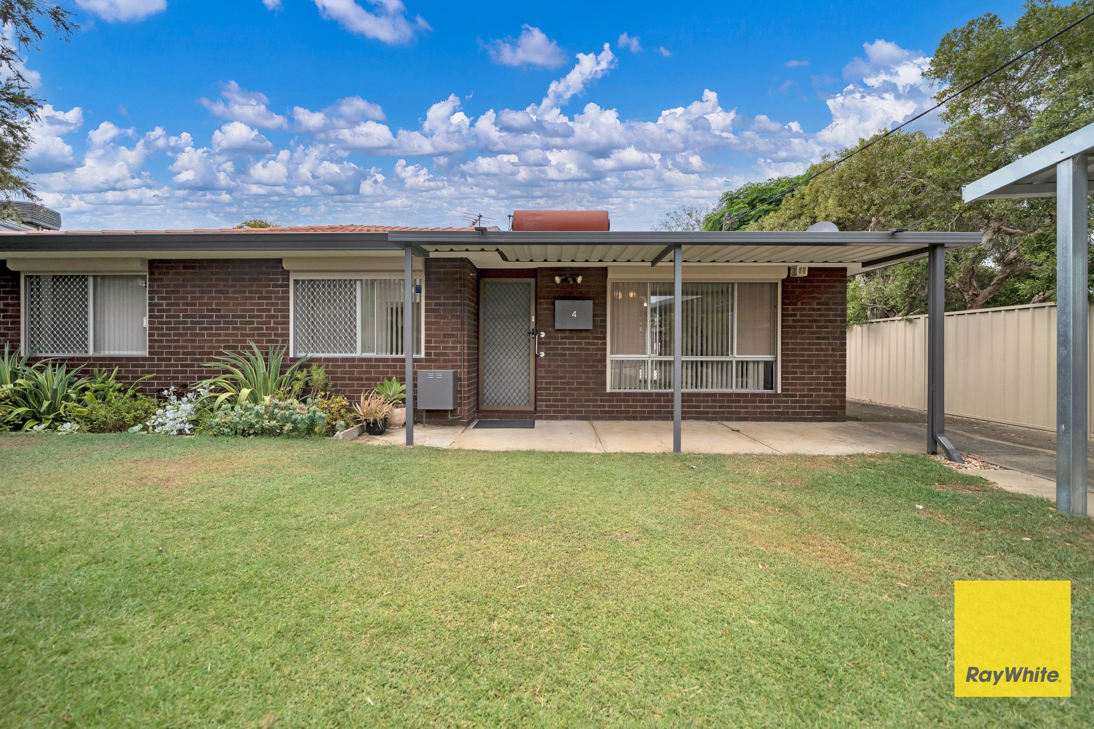 4 Lecky Court, Girrawheen WA 6064, Girrawheen - Thumbnail 2