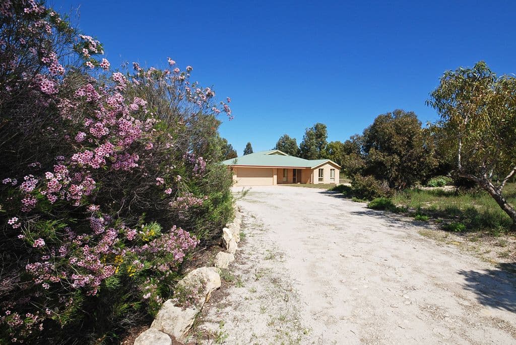 77 Geronimo Crescent, Jurien Bay WA 6516, Jurien Bay - Thumbnail 2