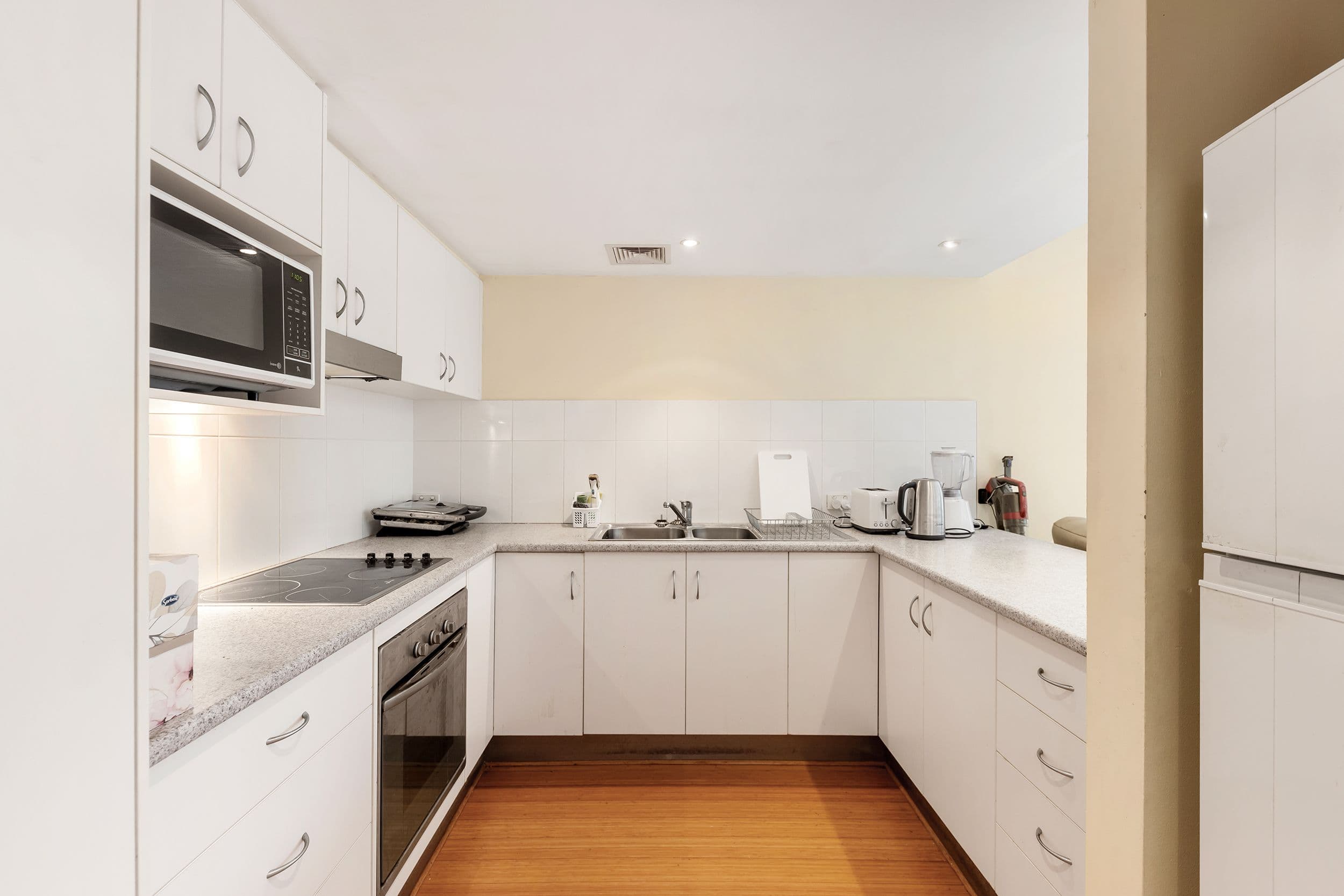 11 Balfour Crescent, Highland Park QLD 4211, Highland Park - Thumbnail 5