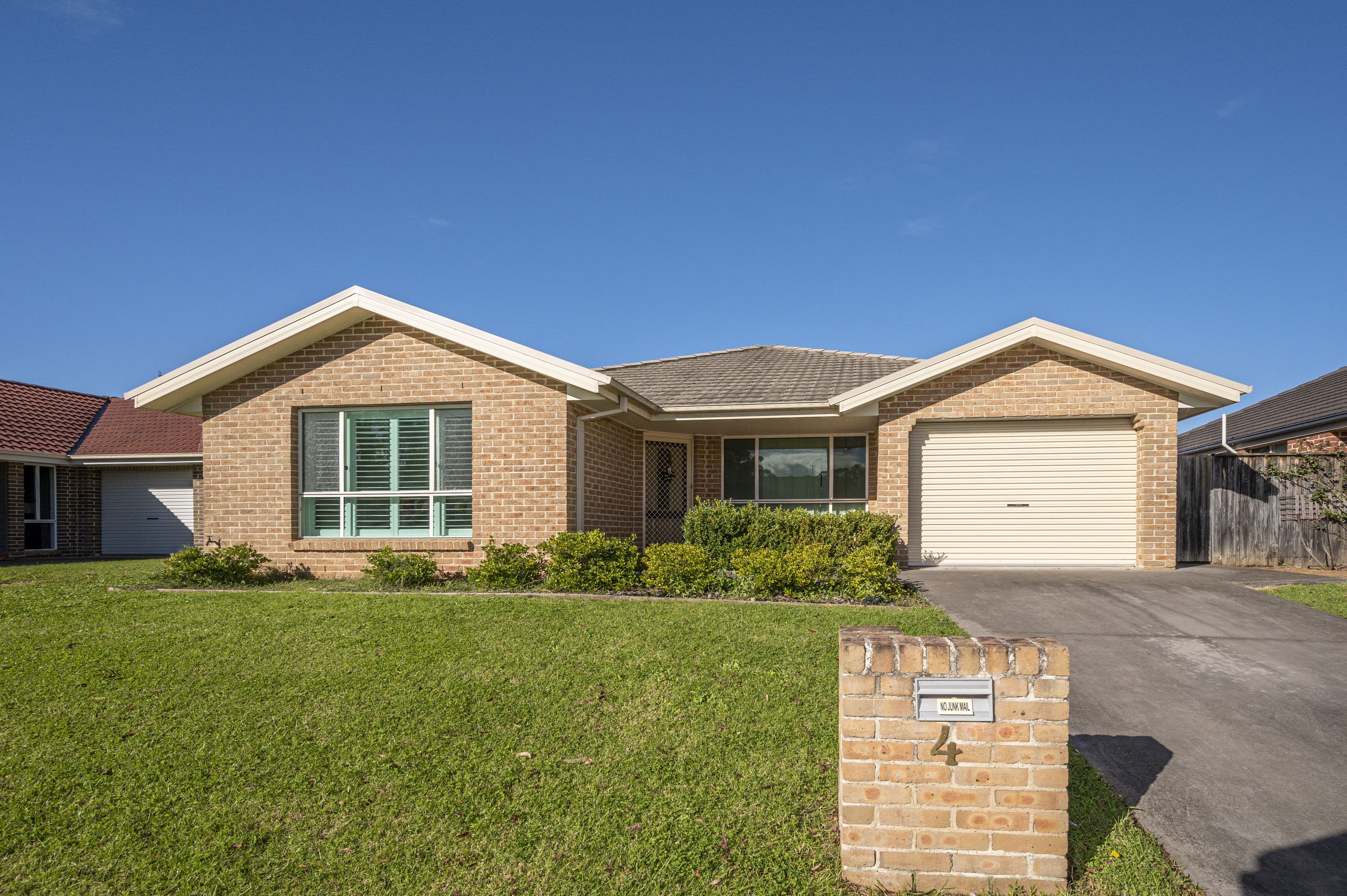 4 Valerie Street, Tahmoor NSW 2573, Tahmoor - Image 1