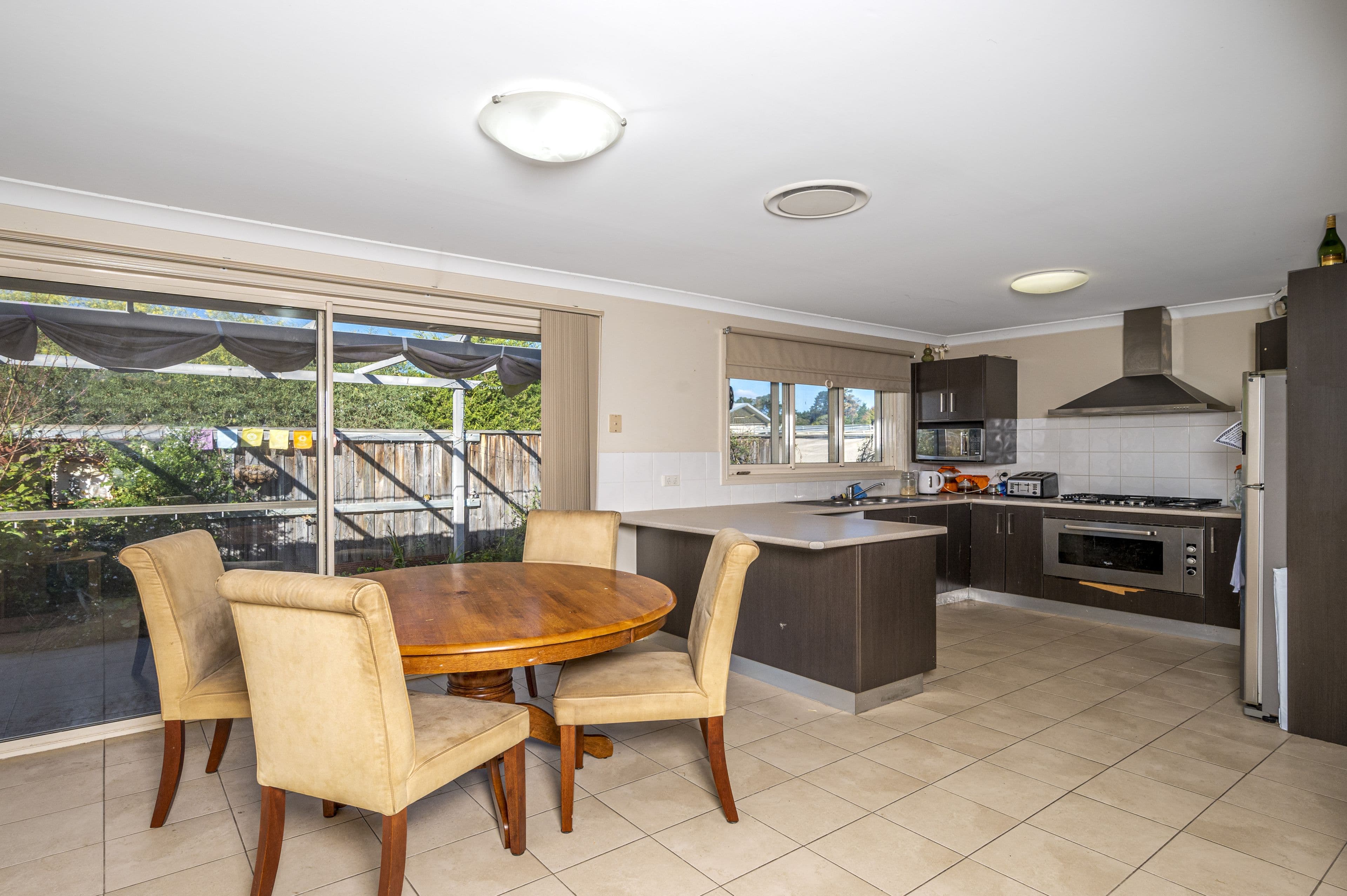 4 Valerie Street, Tahmoor NSW 2573, Tahmoor - Thumbnail 2