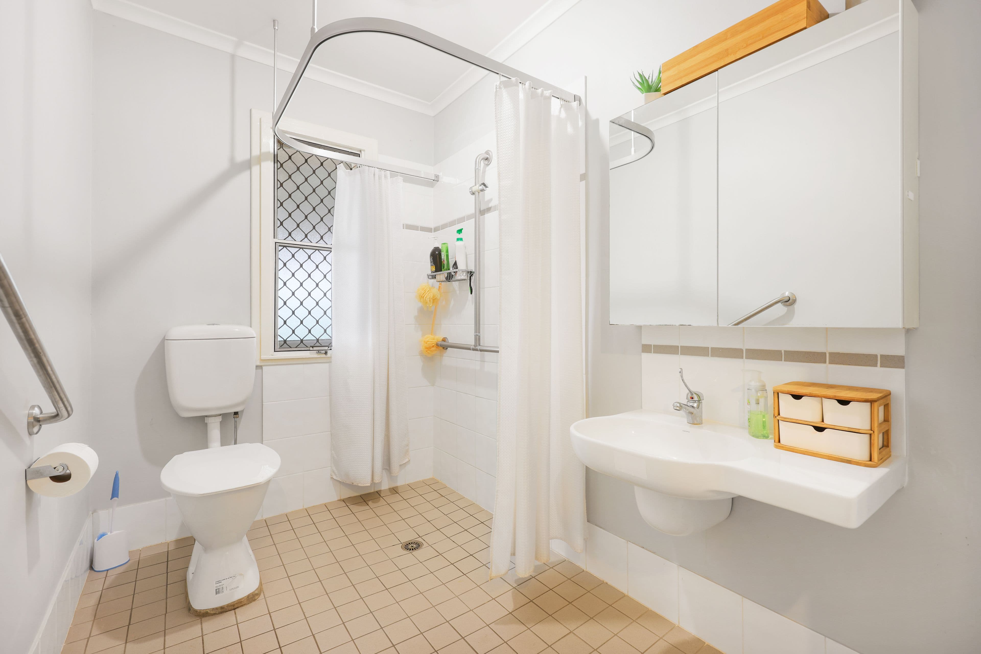 4 Lorraine Street, Tamworth NSW 2340, West Tamworth - Thumbnail 8