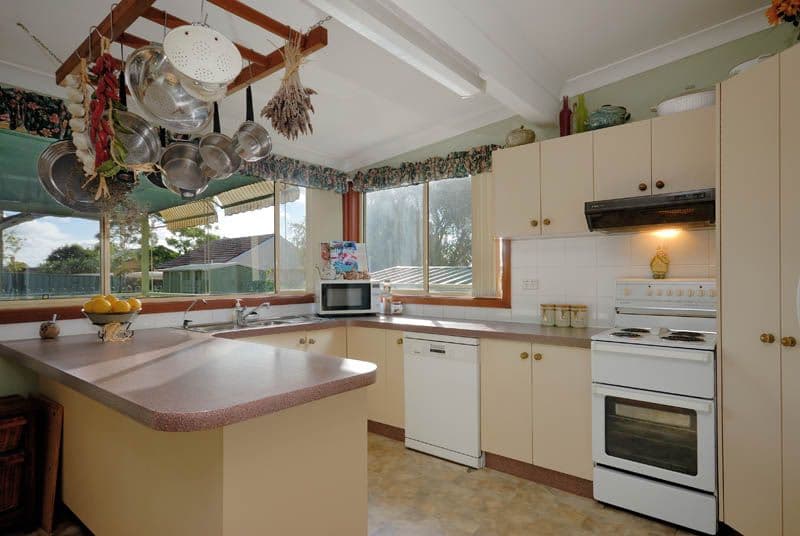 10 Short Street, HEATHCOTE NSW 2233, Heathcote - Thumbnail 7