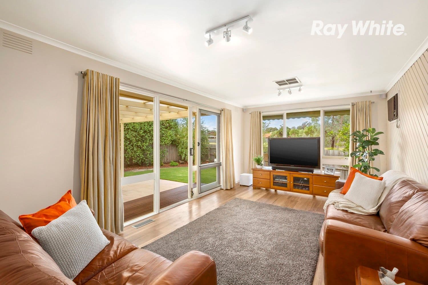 5 Golfwood Close, Dingley Village VIC 3172, Dingley Village - Thumbnail 3