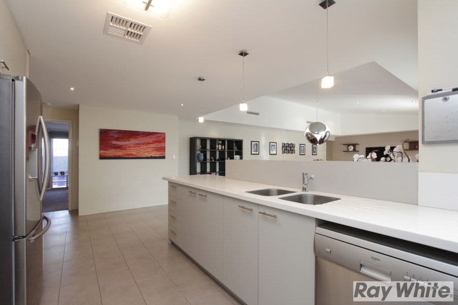 23 Whitehart Entrance, Aveley WA 6069, Aveley - Thumbnail 5