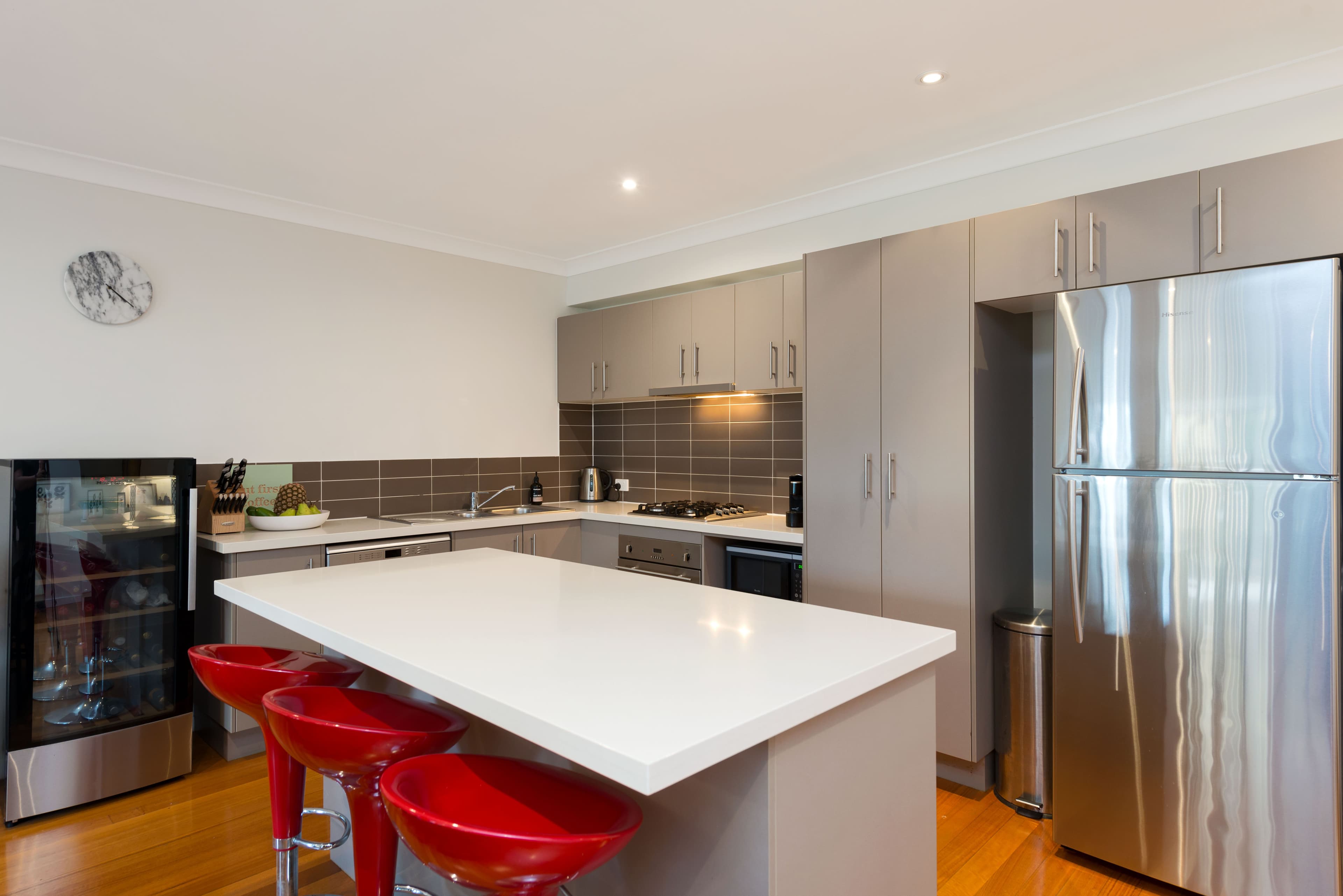 16 Agnes Street, Morningside QLD 4170, Morningside - Thumbnail 2