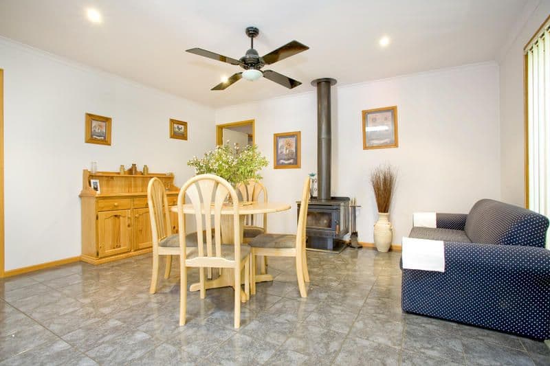 17 Bickford Road, GROVEDALE VIC 3216, Grovedale - Thumbnail 6