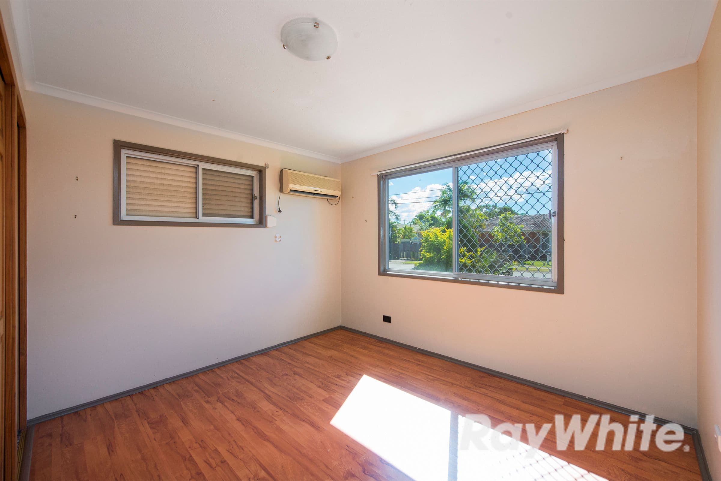 7 Karen Street, Woodridge QLD 4114, Woodridge - Thumbnail 7